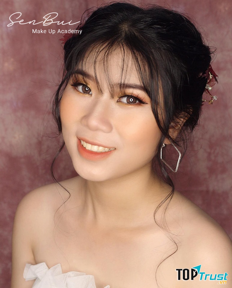 Sen Bui MakeUp Academy
