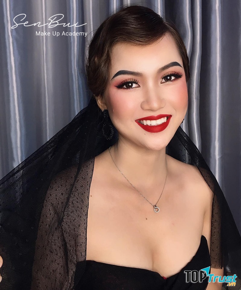 Sen Bui MakeUp Academy
