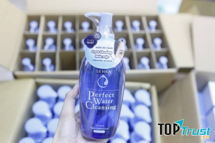 Nước tẩy trang Senka