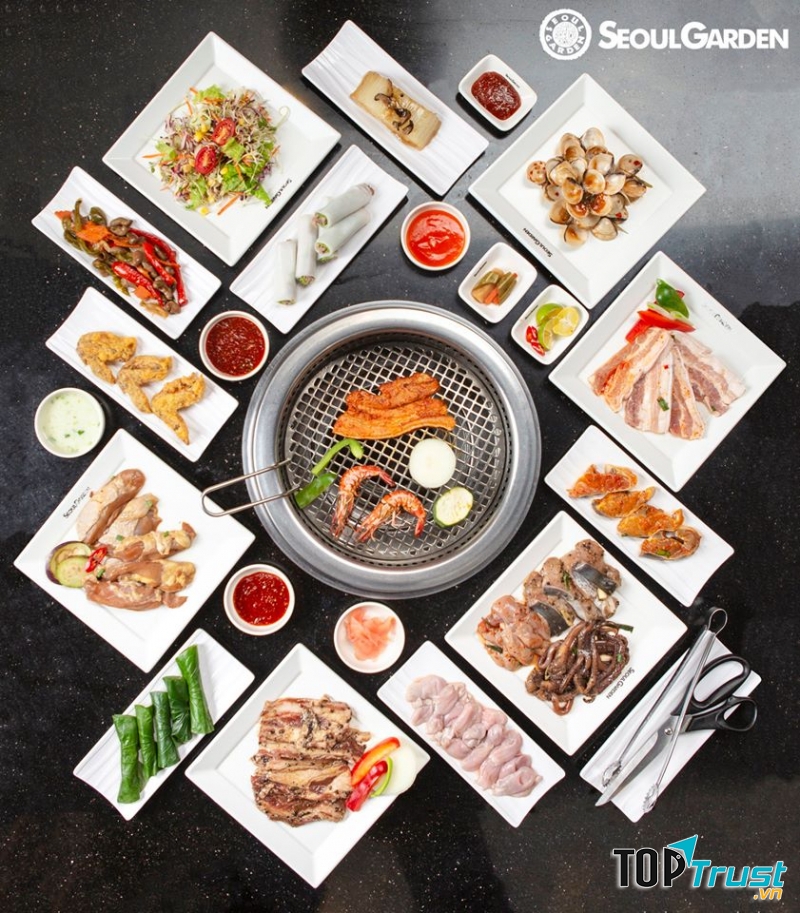 Buffet hấp dẫn tại nhà hàng