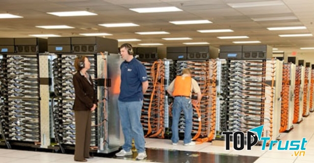 Bên trong hầm chứa siêu máy tính Sequoia