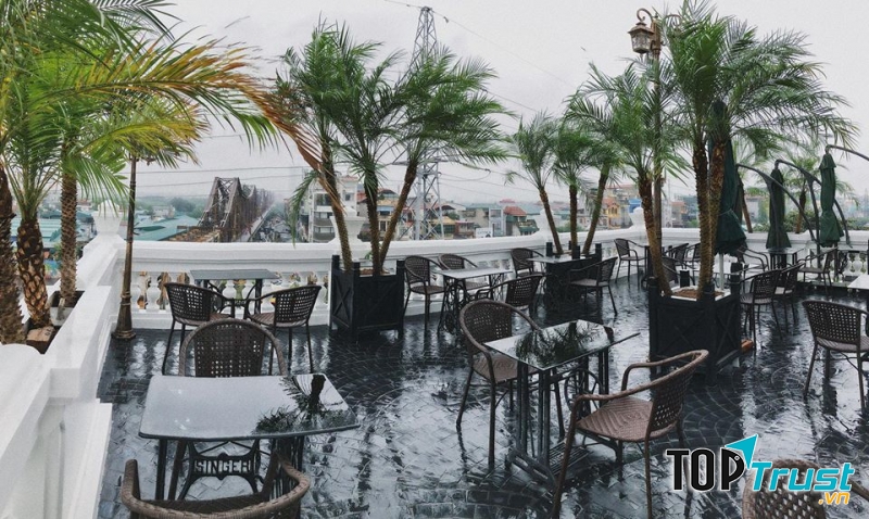 Serein Café & Lounge