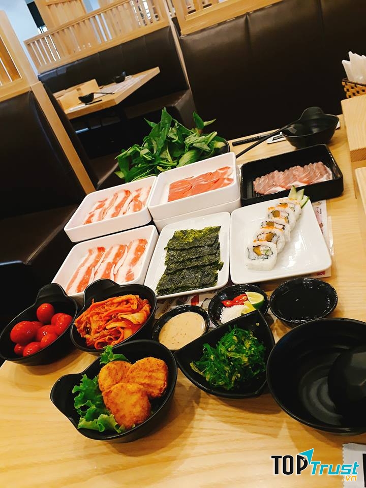 Món ăn tại nhà hàng