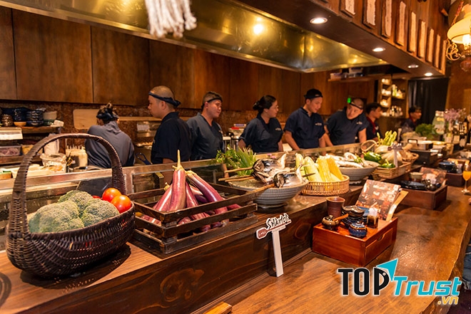 Shamoji Robata Yaki – Tông Đản