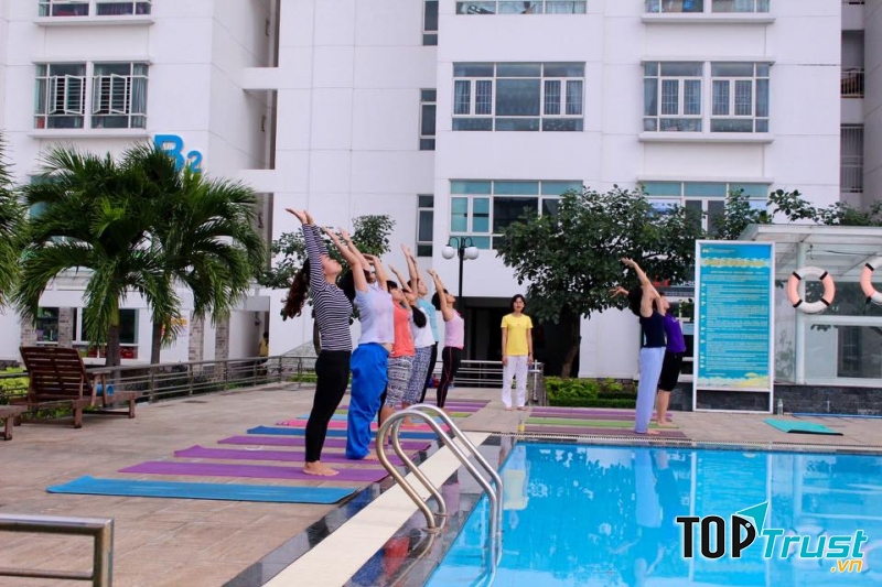 Một buổi Yoga ngoài trời tại Shanti Yoga Vietnam