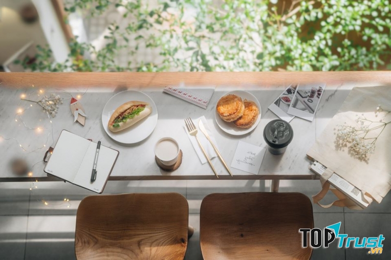 Rất nhiều món điểm tâm có mặt tại Share tea