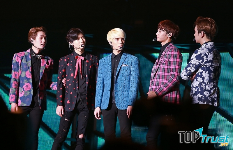 SHINee