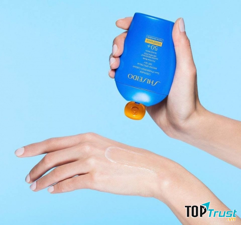Shiseido Ultimate Sun Protection chuyên biệt dành riêng khi đi biển.