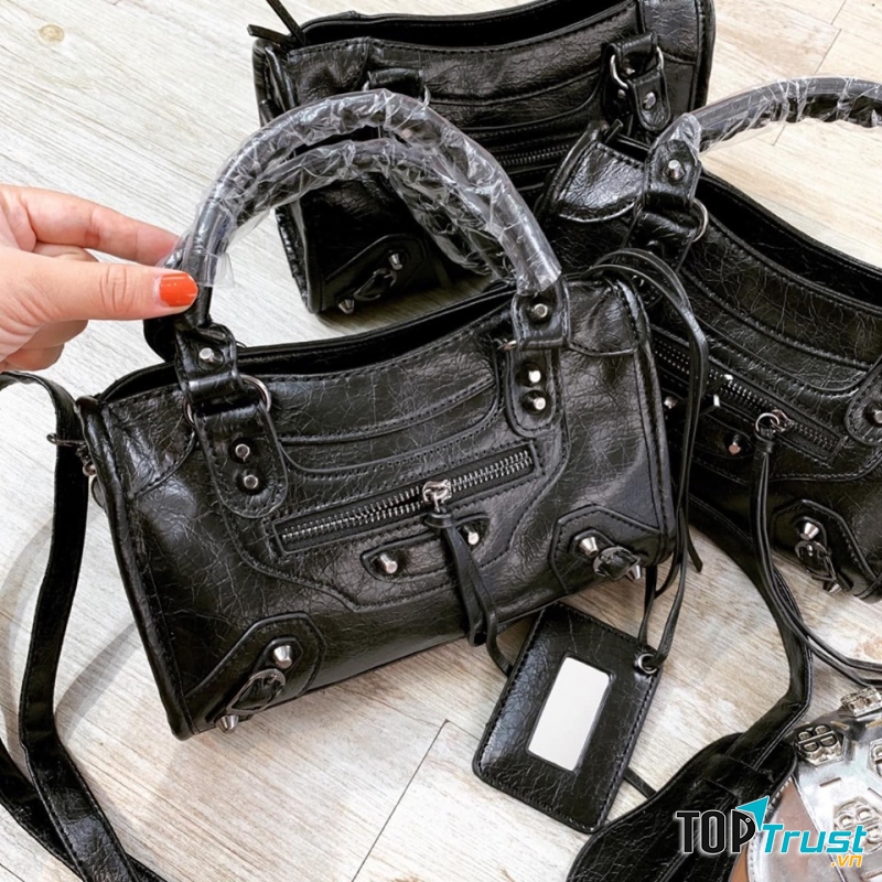 Mẫu túi xách thiết kế ấn tượng và thời trang