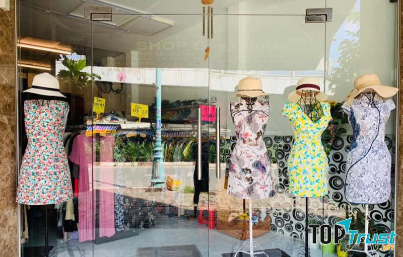 Shop đồ si Hiền ﻿luôn cung ứng đầy đủ và kịp thời cho khách hàng. Đảm bảo tính thời trang và gu thẩm mỹ ca