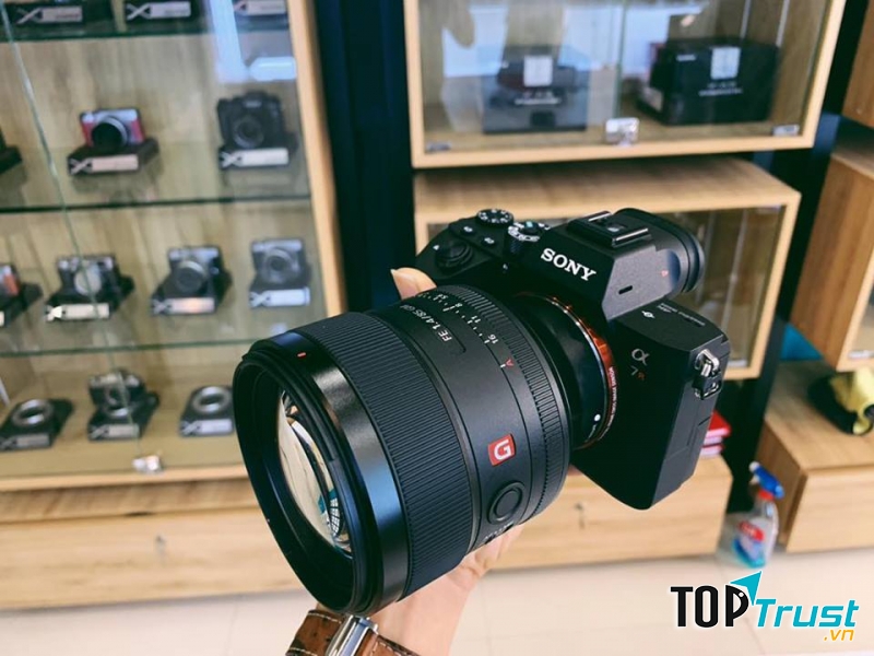 Shop DSLR Đà Nẵng là đơn vị chuyên cung cấp máy ảnh Canon, máy ảnh Nikon tại Đà Nẵng, hàng xách tay Nhật Bản chất lượng tốt, giá ưu đãi và bảo hành uy tín nhất miền Trung