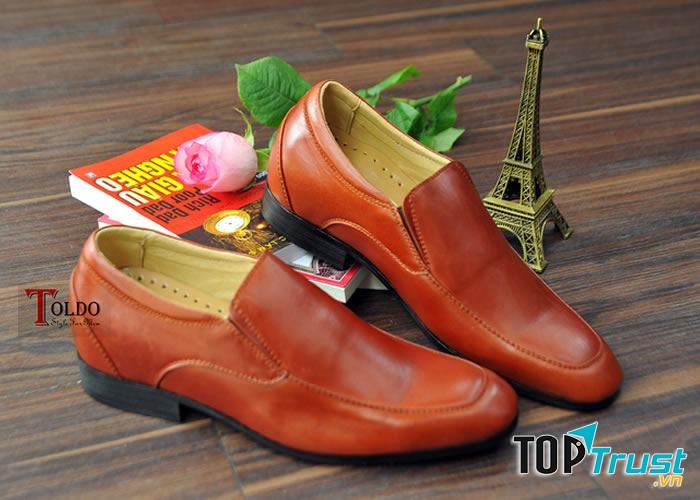 Các sản phẩm khi đến tay khách hàng sẽ được kiểm tra gắt gao, cẩn thận đến từng đường kim mũi chỉ