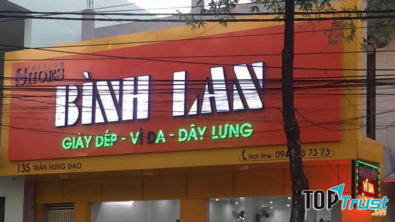Cửa hàng giày dép Bình Lan