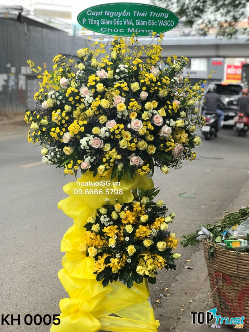 Hoa chúc mừng Mã KH0005 mức giá 2 550 000 đồng