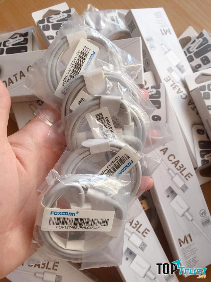 Shop phụ kiện điện thoại - Hồng Hoa