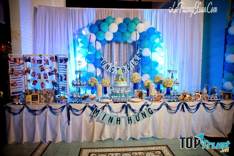 Hình ảnh shop Con Cưng trang trí sinh nhật khách hàng