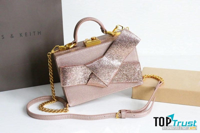 Sản phẩm túi xách tại shop Thảo Cường với thiết kế sang trọng dành cho phái nữ