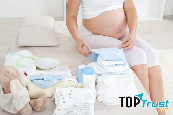 Chuẩn bị đồ cho con yêu là hạnh phúc của bố mẹ