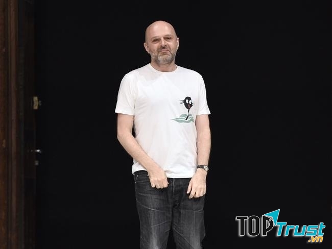 Nhà thiết kế Hussein Chalayan