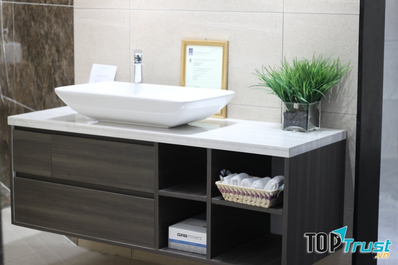 Showroom AMY TÂY HÀ