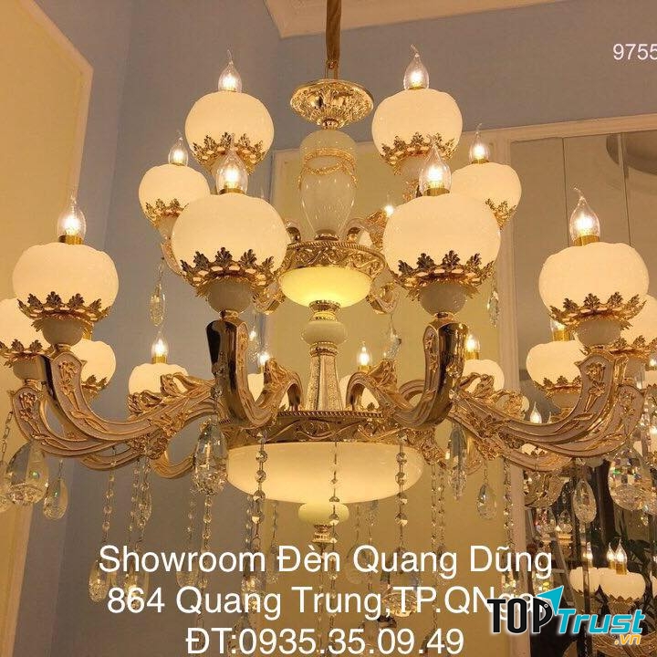 Showroom Đèn Trang Trí Quang Dũng
