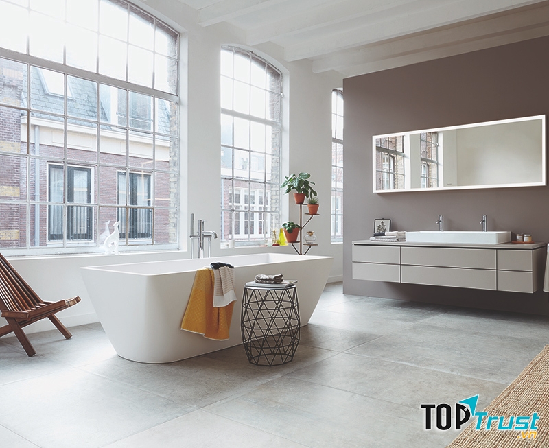 Thiết bị vệ sinh tại showroom