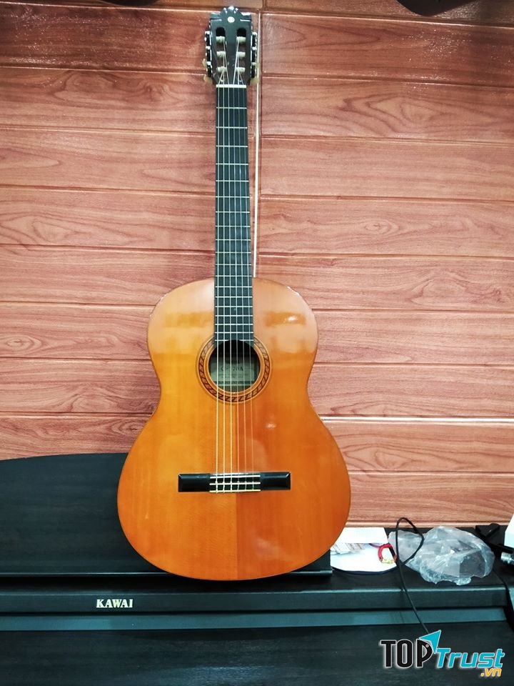 Showroom nhạc cụ Đà Nẵng - Diamond Shop