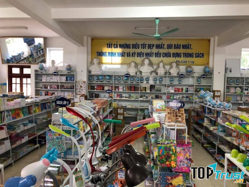 Siêu thị Sách GD Uông Bí