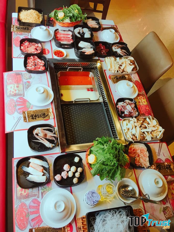 Buffet nướng lẩu cùng lúc tại nhà hàng