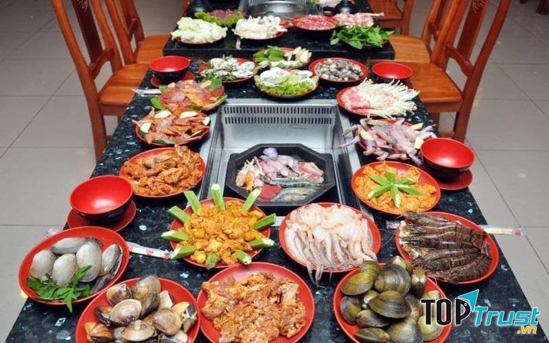 Các món ăn chế biến từ hải sản tại Sing Restaurant được rất nhiều khách hàng yêu thích