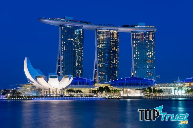 Thành phố Singapore buổi đêm