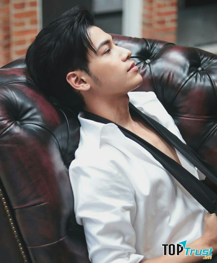 Anh luôn thể hiện phong thái chuyên nghiệp khi làm việc - Nguồn: Internet