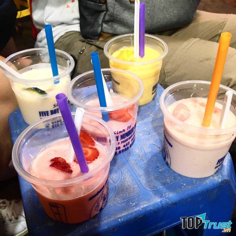 Sinh tố Bùi Viện