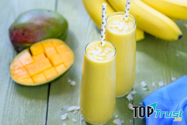 Sinh tố chuối, xoài