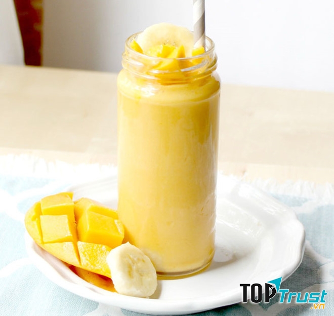Sinh tố xoài, chuối ngon mắt