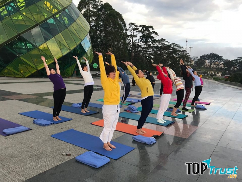 Sivananda Yoga Đà Lạt