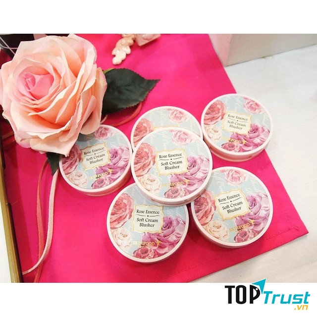 Rose Essence Soft Cream Blusher