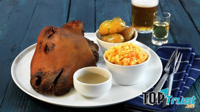 Smalahove là món ăn truyền thống trong dịp giáng sinh của người dân Na Uy