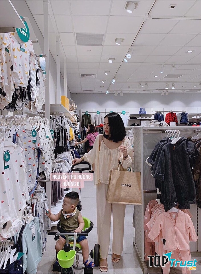 Đến với Smax bạn sẽ được chọn lựa những bộ cánh hợp với bản thân