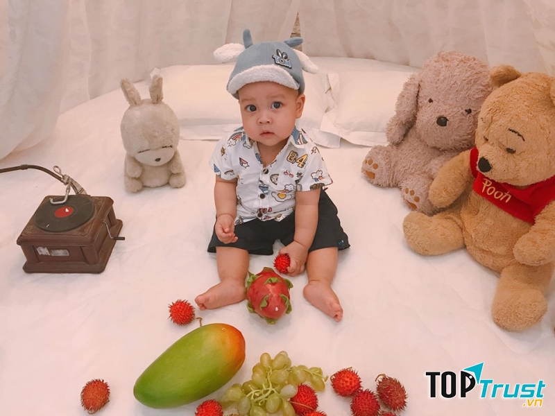 Bé và những người bạn