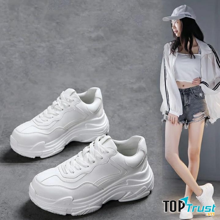 Giày sneakers cho bạn thoải mái vận động