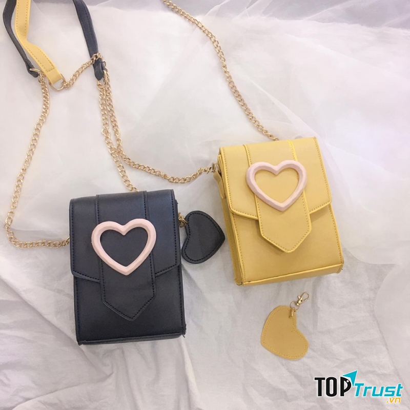 Tuy Sản phẩm của shop không đa dạng như những shop chuyên bán túi xách nhưng các mẫu mã đều là mẫu chọn lọc nên rất đẹp và chất lượng tốt nhé.