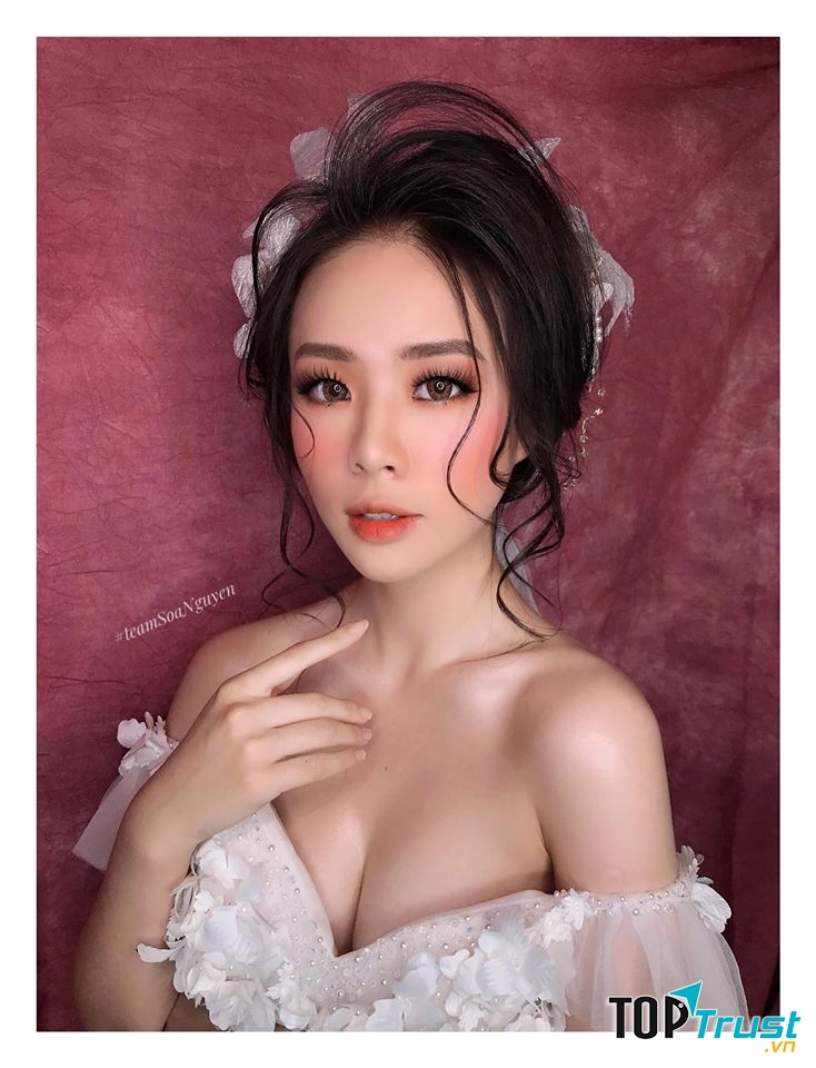 Soa Nguyễn make up