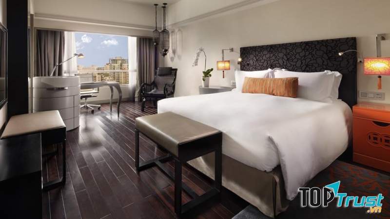 Sofitel Saigon Plaza