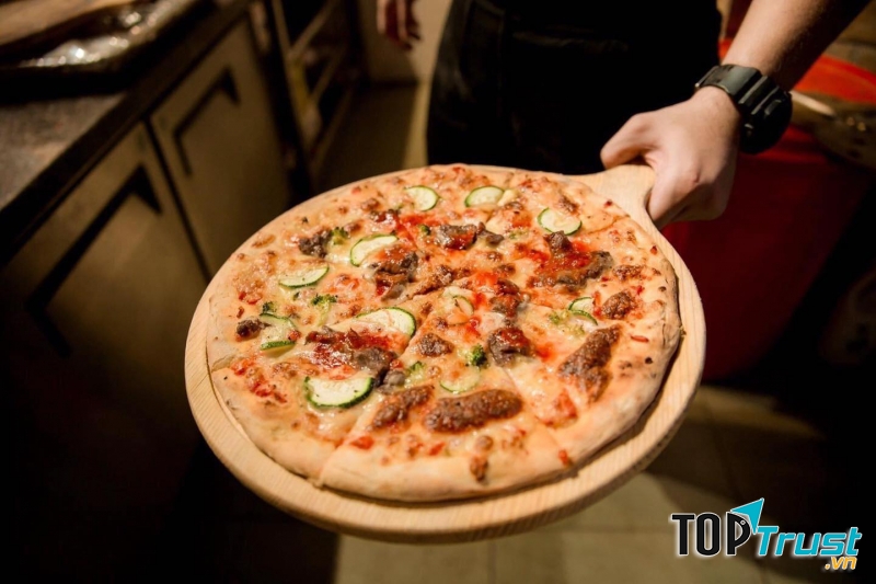 Sồi Đỏ Pizza & Pasta – Phó Đức Chính