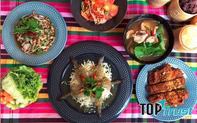 Somtum Der - Món Ăn Thái