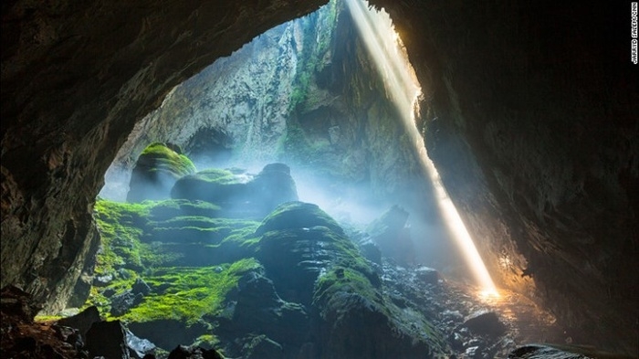Sơn Đoòng đầy vẻ ma mị quyến rũ