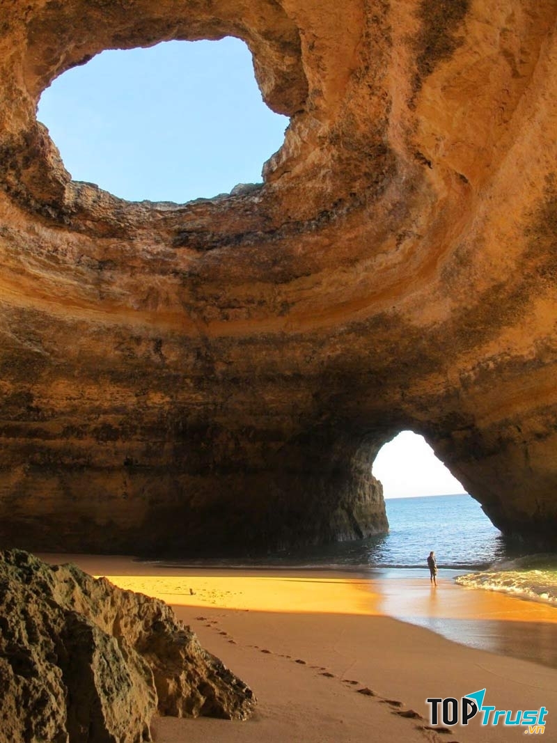 Hang Sơn Đoòng - Quảng Bình là hang động tự nhiên lớn nhất Thế giới