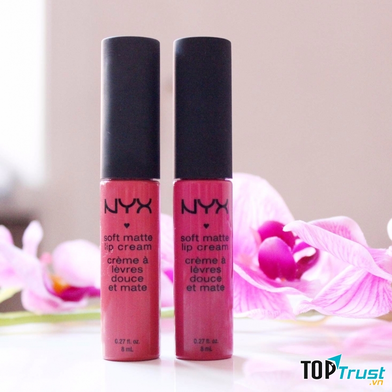 Thỏi son Nyx Soft Matte Lip Cream màu Paris (phải)