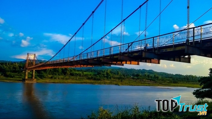 Một thoáng yên bình sông Đăk Bla